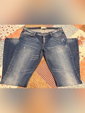 Abercrombie & Fitch Bootcut Jeans Women’s 8 Distressed Dark Wash Y2K